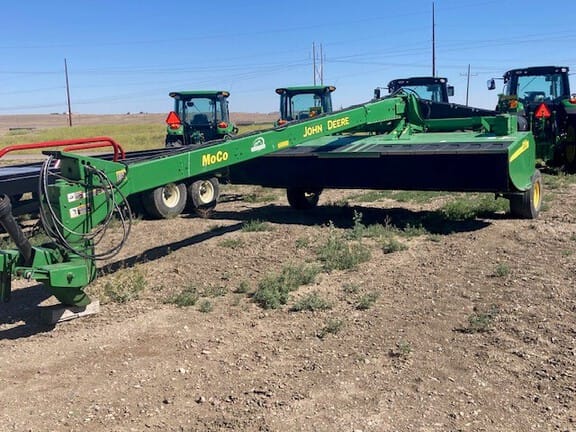 2016 John Deere 956 Equipment Image0