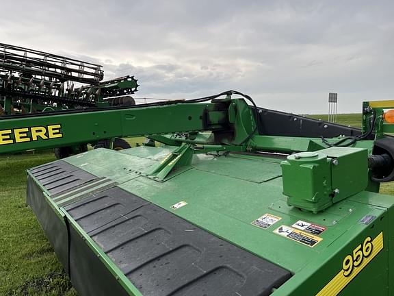 Image of John Deere 956 equipment image 2