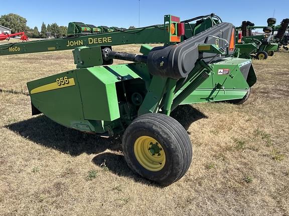 Image of John Deere 956 equipment image 1