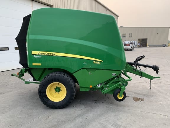 2016 John Deere 960 Equipment Image0