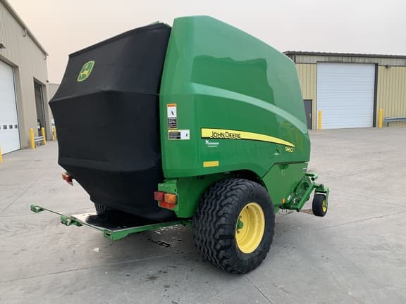 Image of John Deere 960 equipment image 2