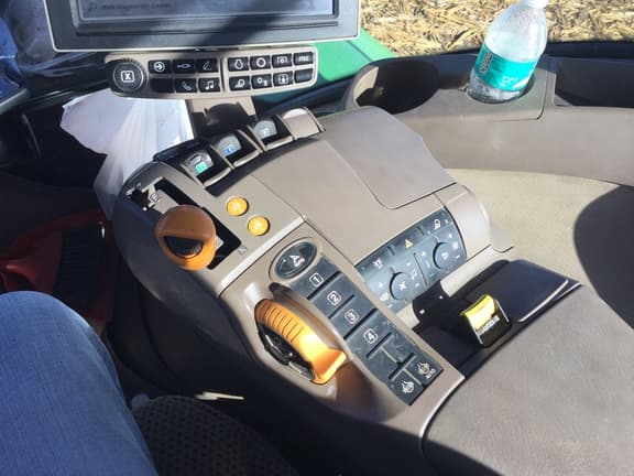 Image of John Deere 9620R equipment image 4