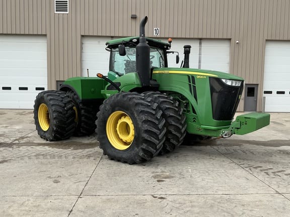 2016 John Deere 9620R Equipment Image0