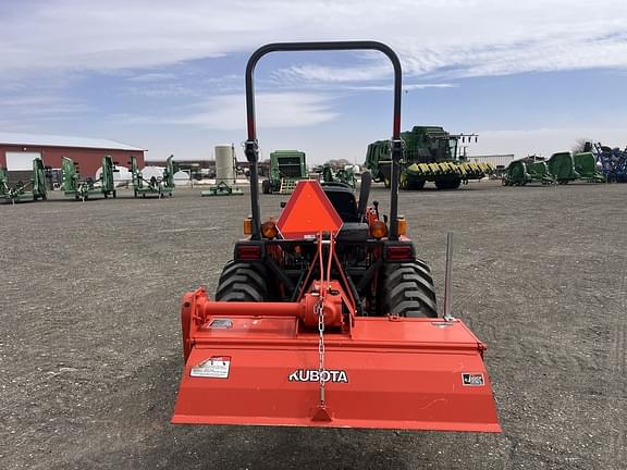 Image of Kubota B2650 equipment image 1