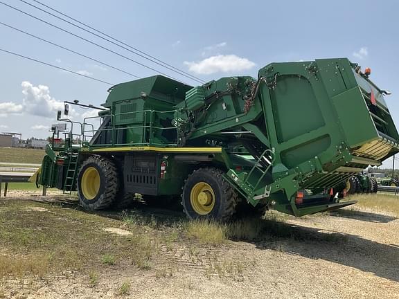 Image of John Deere CP690 equipment image 2