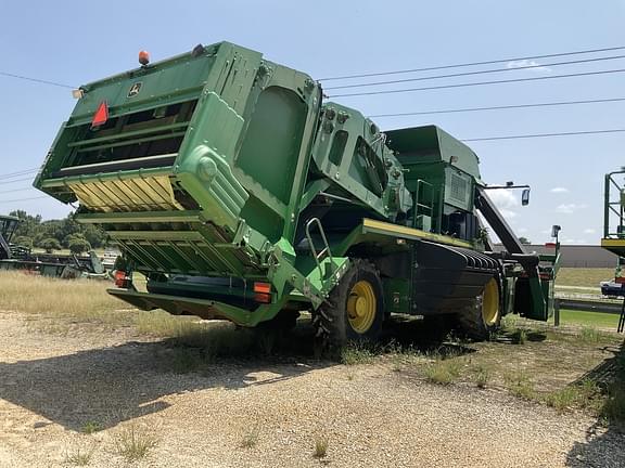 Image of John Deere CP690 equipment image 4