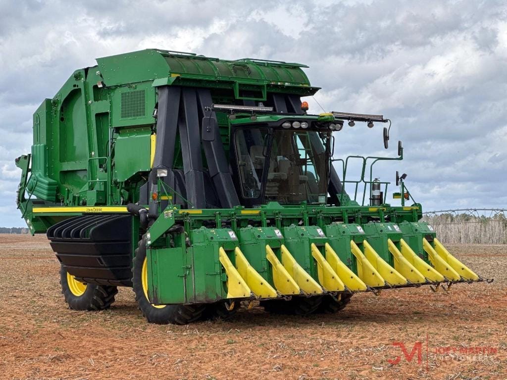 2016 John Deere CP690 Equipment Image0