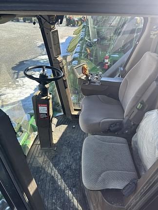 Image of John Deere CP690 equipment image 4