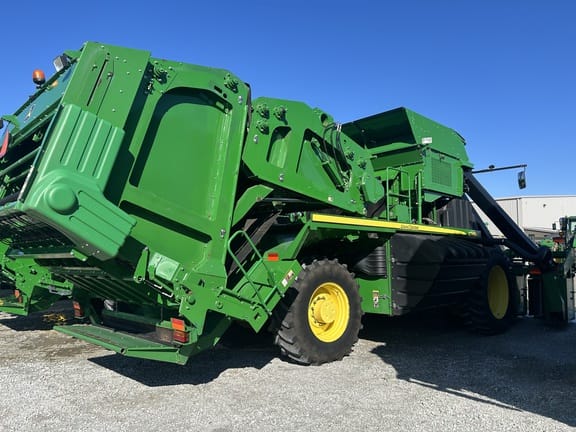 Main image John Deere CP690