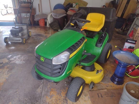 Main image John Deere D110