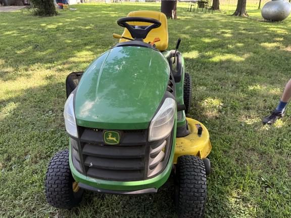 Image of John Deere D110 equipment image 1