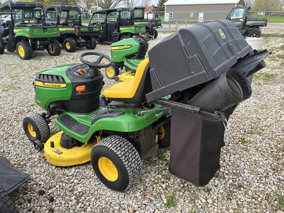 Image of John Deere D125 equipment image 3