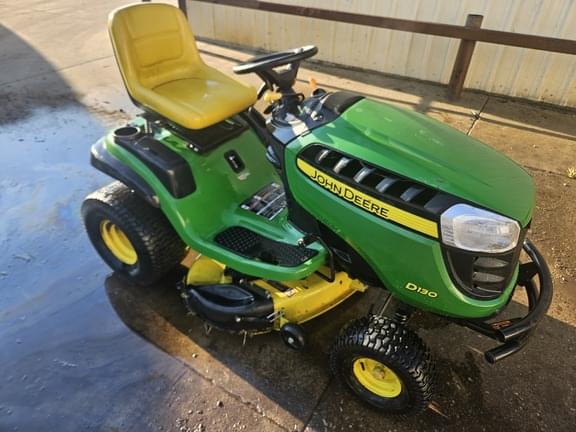 Image of John Deere D130 Primary image