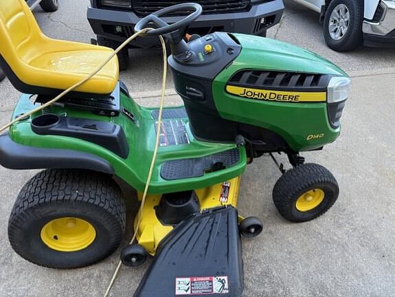 Image of John Deere D140 equipment image 3