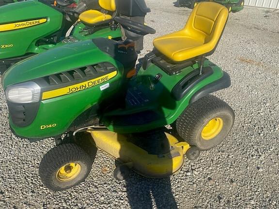 Image of John Deere D140 Primary image