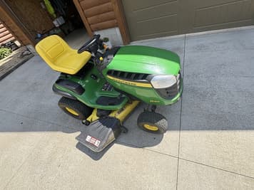 Main image John Deere D140