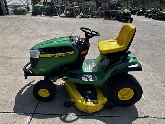 Image of John Deere D140 equipment image 1
