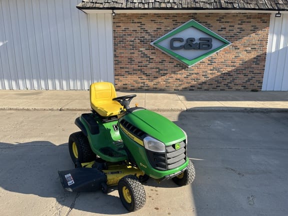 Main image John Deere D140