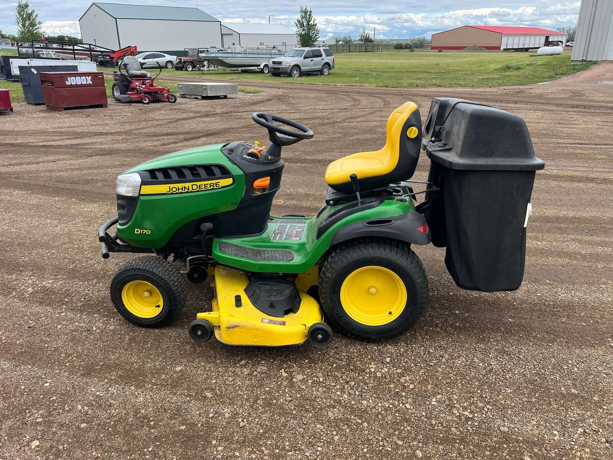 2016 John Deere D170 Equipment Image0