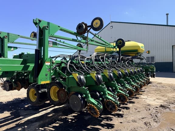 Image of John Deere DB60 equipment image 2