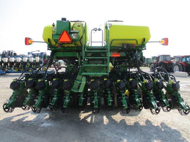 Image of John Deere DB60 equipment image 2