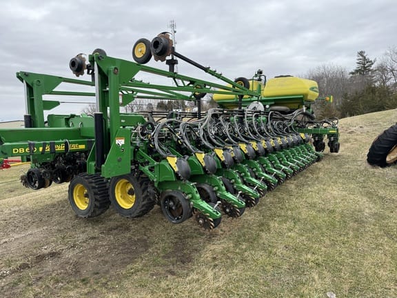 2016 John Deere DB60 Equipment Image0