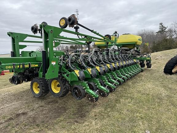 Image of John Deere DB60 Primary image