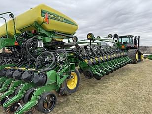 Main image John Deere DB60 0