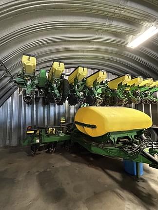 Image of John Deere DR24 Primary image