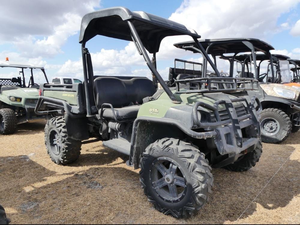 2016 John Deere Gator Equipment Image0
