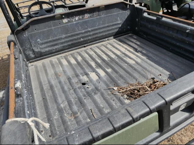 Image of John Deere Gator equipment image 4