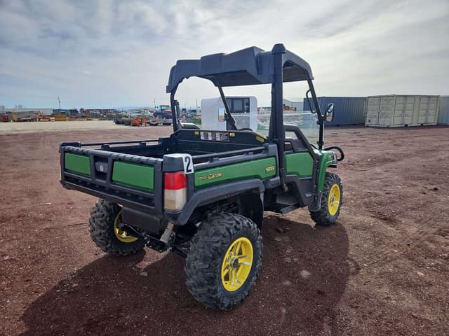 Image of John Deere Gator XUV 825i equipment image 4