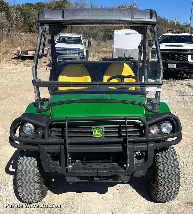 Image of John Deere Gator 825i equipment image 1