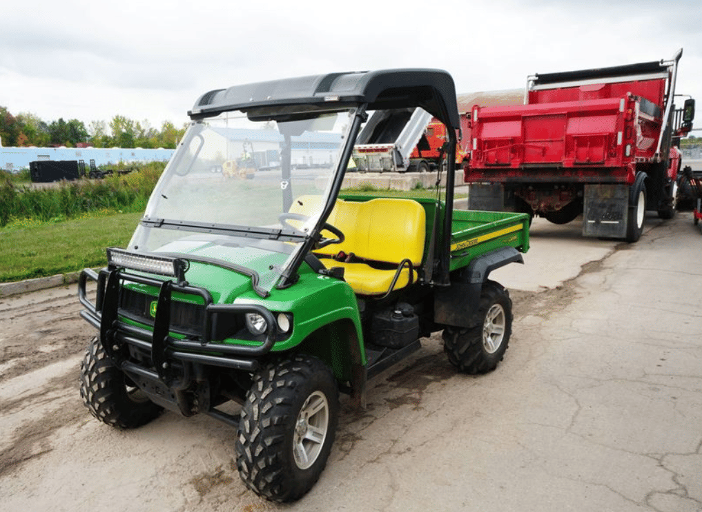 2016 John Deere Gator HPX Equipment Image0