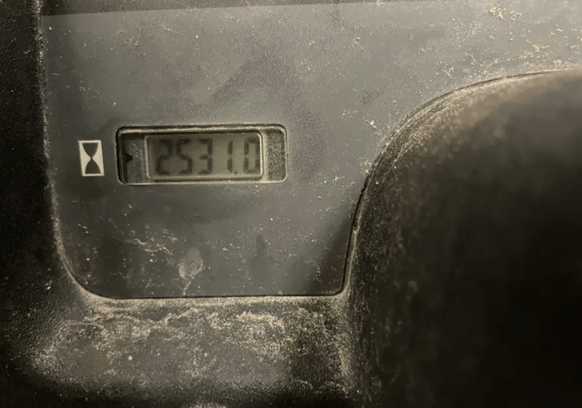 Image of John Deere Gator TX 4x2 equipment image 4