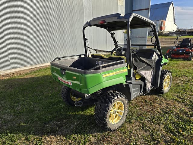 Image of John Deere XUV 590i Gator equipment image 4
