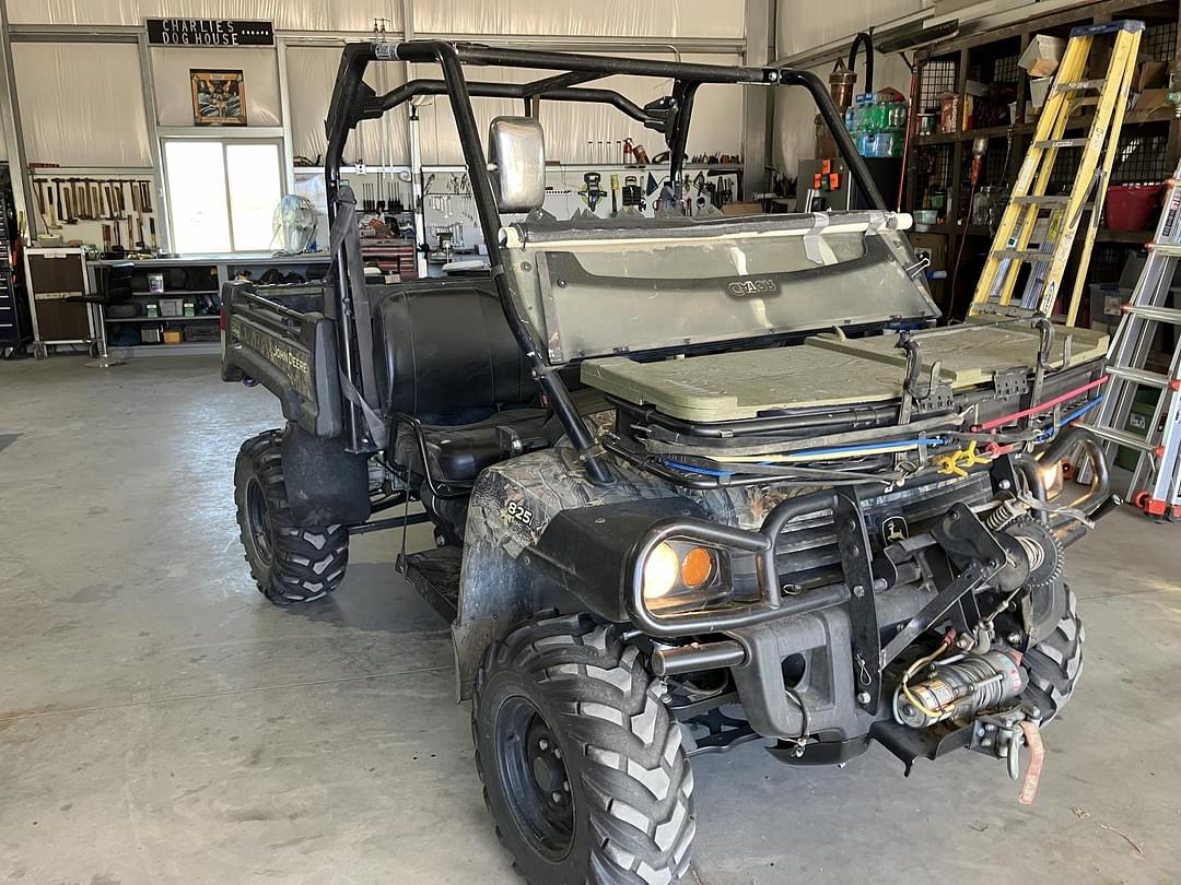 Image of John Deere Gator XUV 825i Primary image