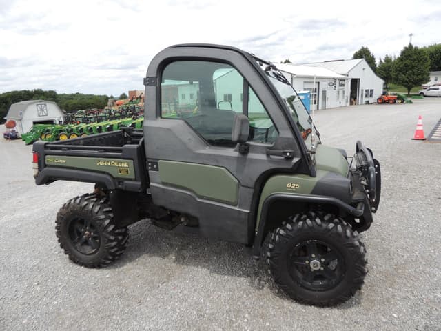Image of John Deere Gator XUV 825i equipment image 2
