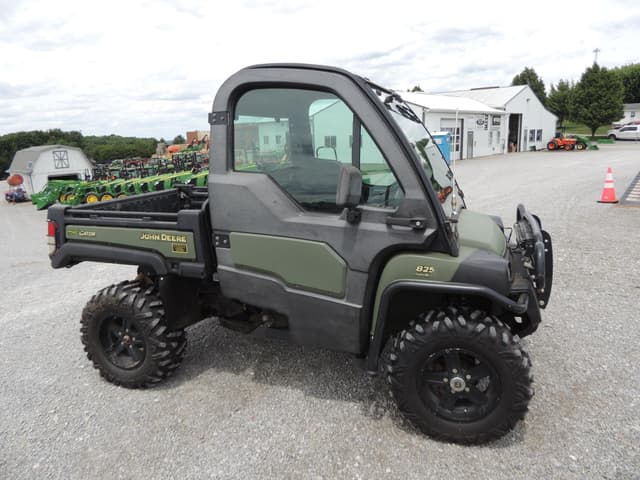 Image of John Deere Gator XUV 825i equipment image 2