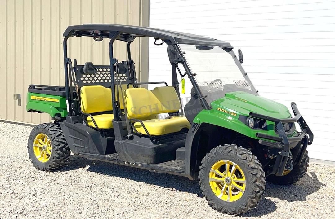 Image of John Deere XUV 590i Gator Primary image