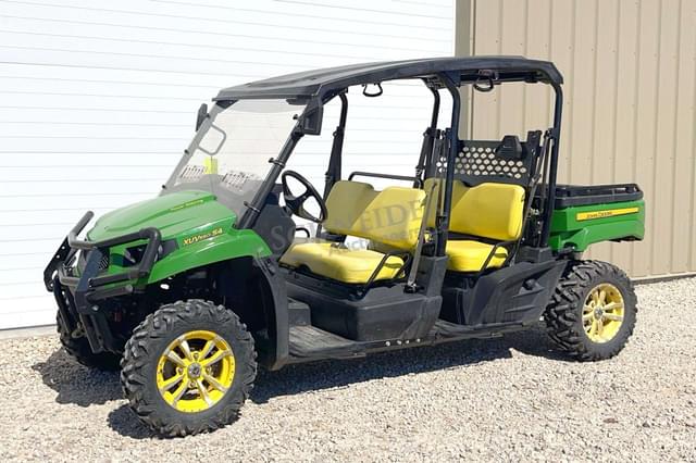Image of John Deere XUV 590i Gator equipment image 1