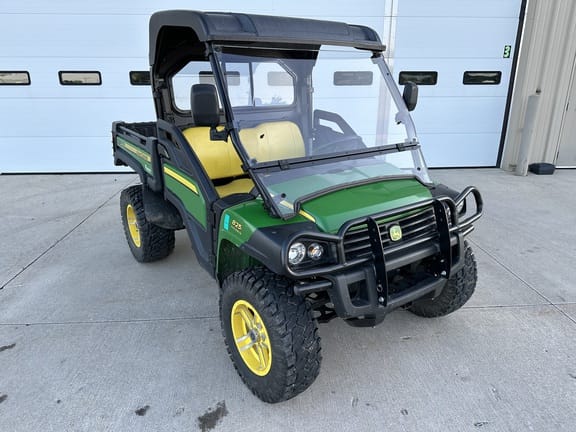 Main image John Deere Gator XUV 825i