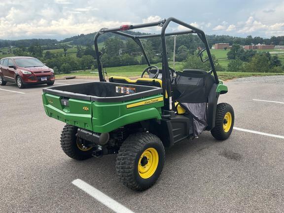 Image of John Deere XUV 590i Gator equipment image 4