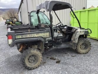 2016 John Deere Gator XUV 825i Equipment Image0
