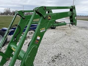 Main image John Deere H260