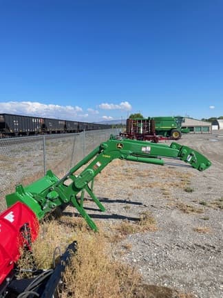 Main image John Deere H260