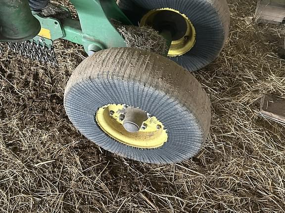 Image of John Deere HX15 equipment image 2