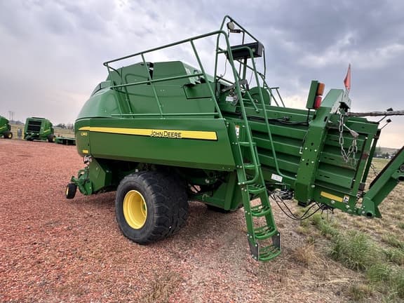 Image of John Deere L340 equipment image 1