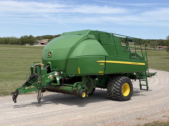 Image of John Deere L340 equipment image 1