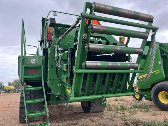 Image of John Deere L340 equipment image 1